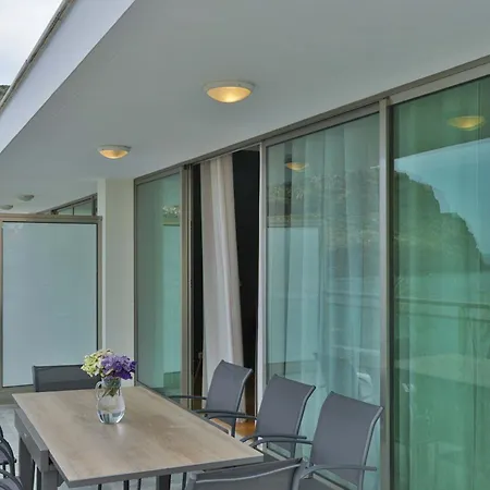 The Panoramic View * 마치코