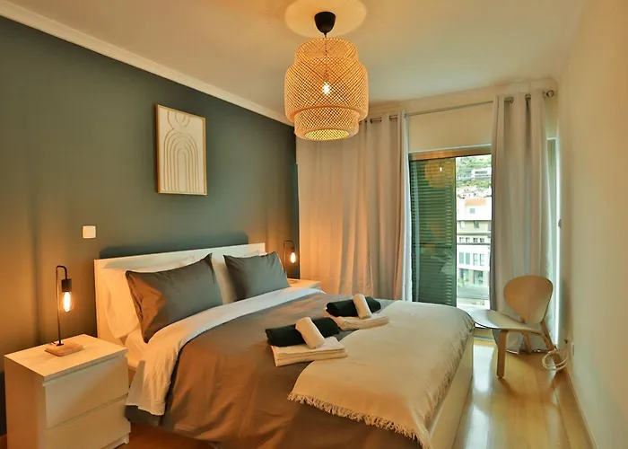 The Panoramic View * Machico (Madeira)